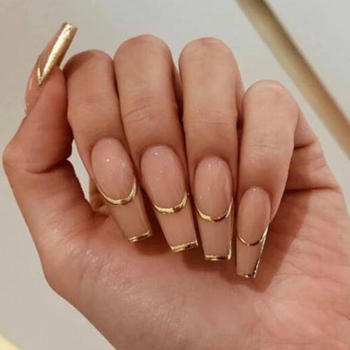 Line gold nails